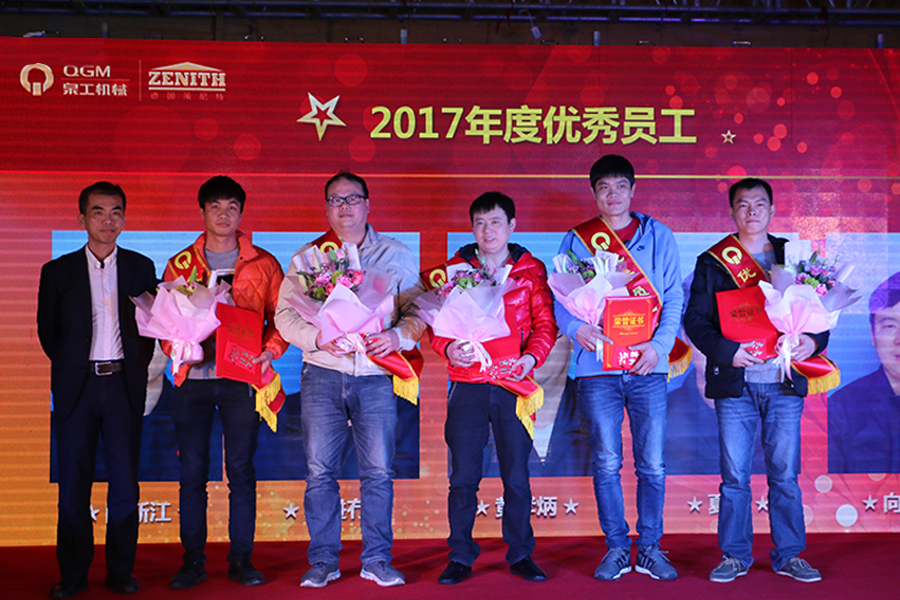 水泥磚機多少錢