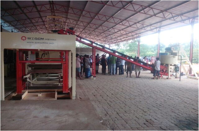 全自動(dòng)透水磚機(jī)