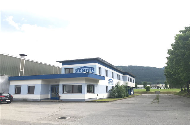 路沿石磚機是探索生態(tài)環(huán)保的新路子