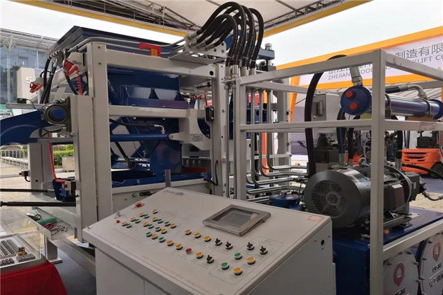 水泥磚機(jī)生產(chǎn)線