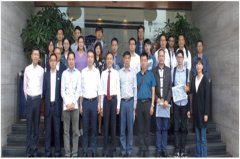 服務(wù)型制造考察團(tuán)蒞臨環(huán)保磚機(jī)設(shè)備廠家泉工調(diào)研