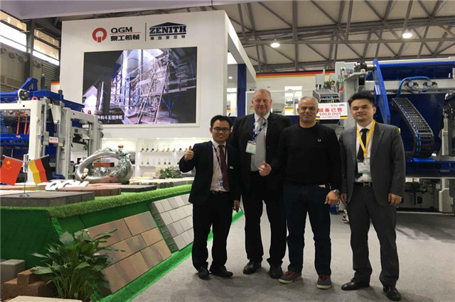 水利護(hù)坡磚機(jī)如何保護(hù)森林資源