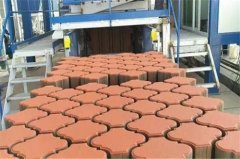 福建泉州透水磚機廠家泉工處理固廢資源制透水磚