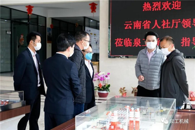 水泥空心磚機(jī)廠