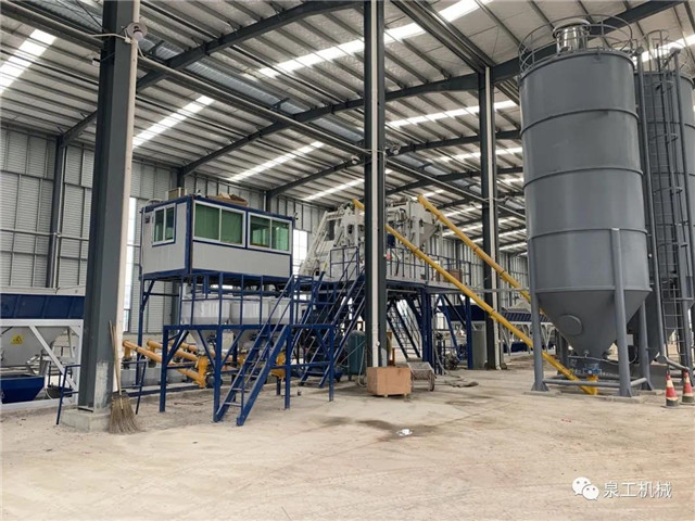 如何從專業角度選購面包磚機設備